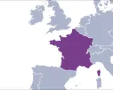 Karte von Europa mit hervorgehobenem Frankreich. Dies könnte die Energieversorgung oder die geografische Lage für Frankreichs Energiepolitik darstellen.